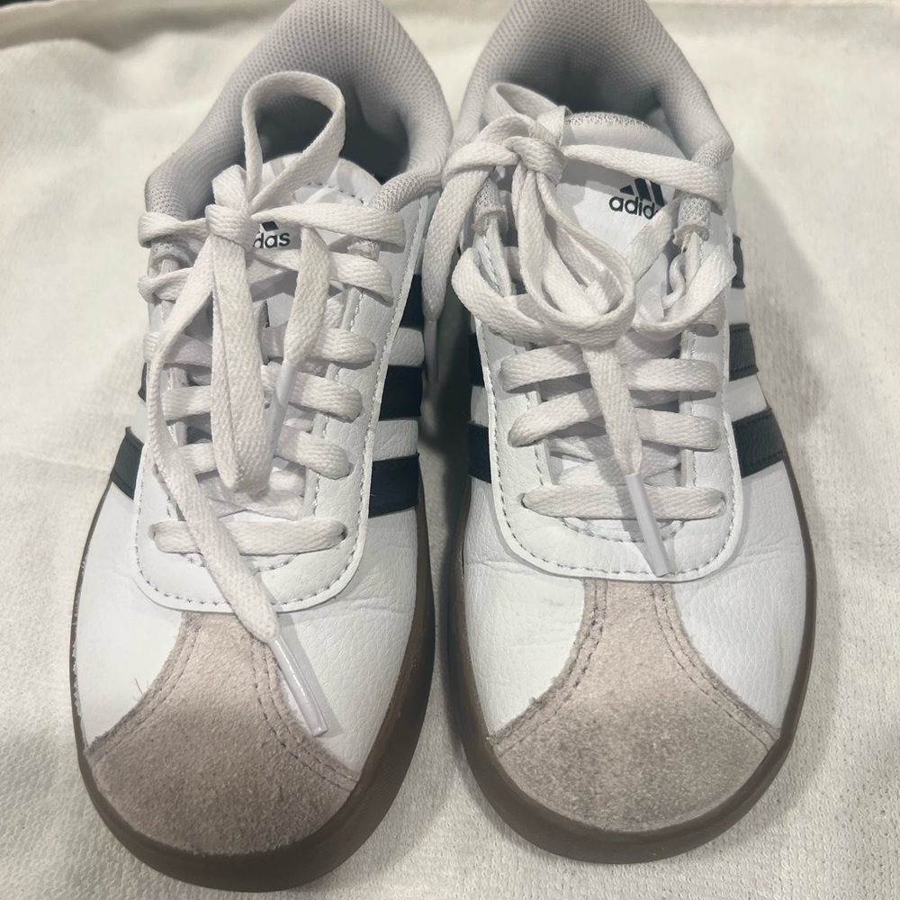 12 toddler Adidas Kids White and Black Sneakers with Tan Accents - Picture 8 of 10